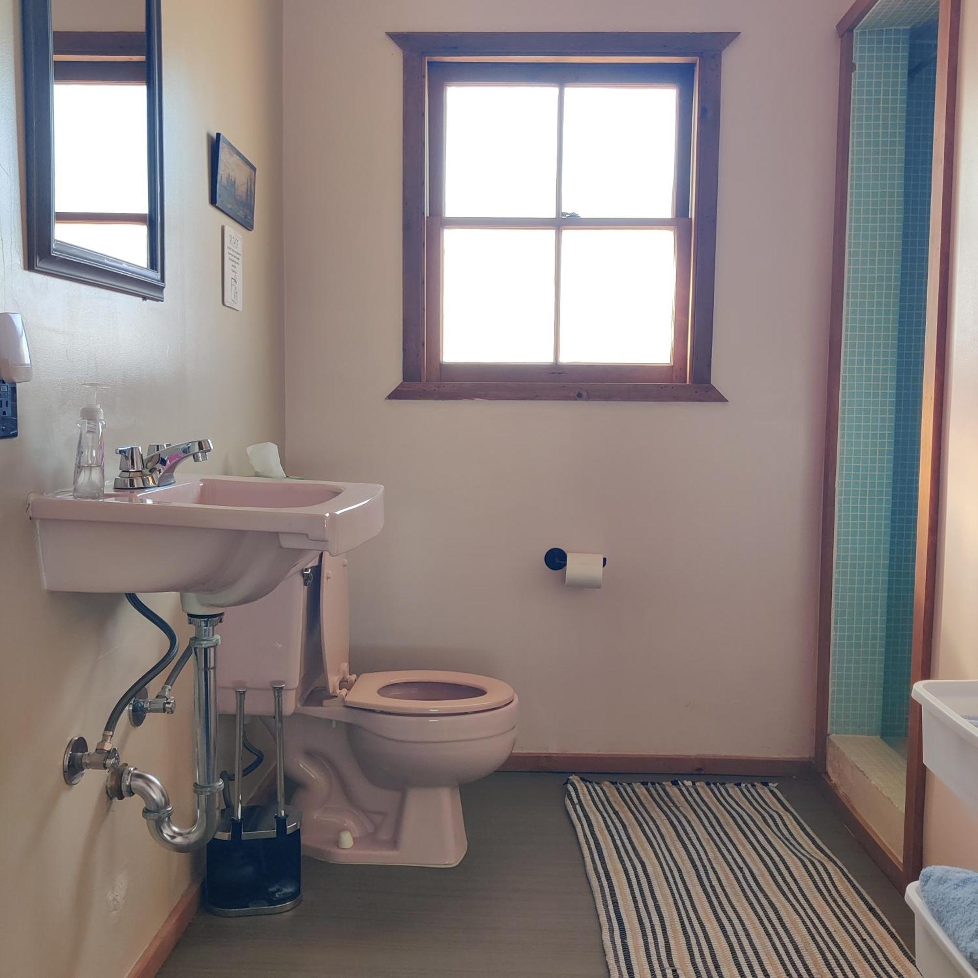 Joshua Tree Ranch House Motel - Downtown - Room #3 ภายนอก รูปภาพ